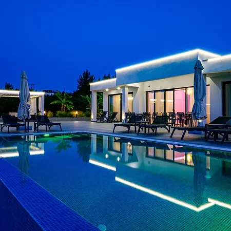 Villa Continent Hanioti