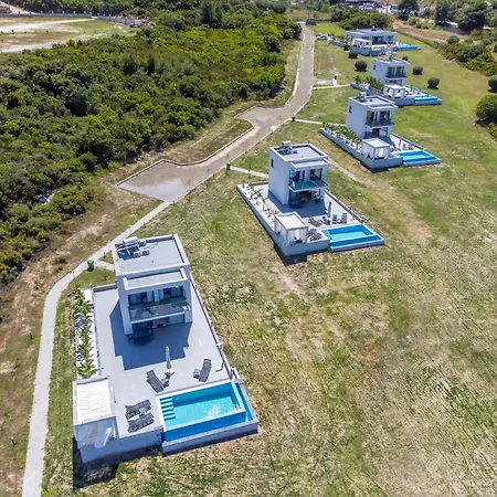 Continent חניוטי