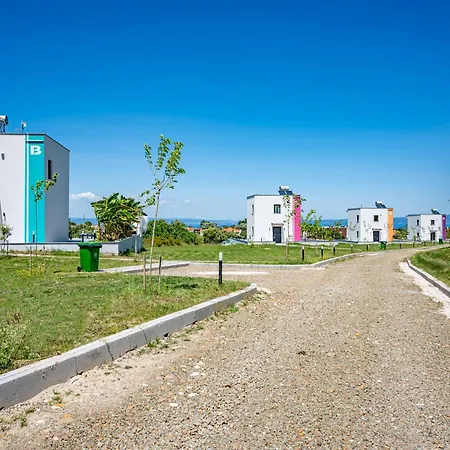 Continent Villa Hanioti