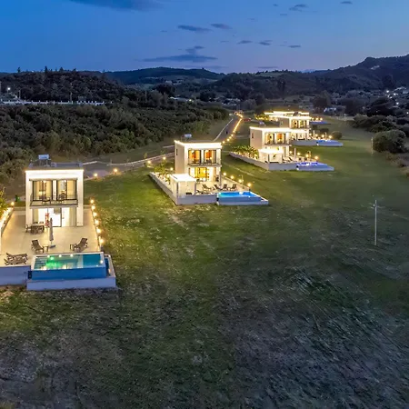 וילה Continent חניוטי