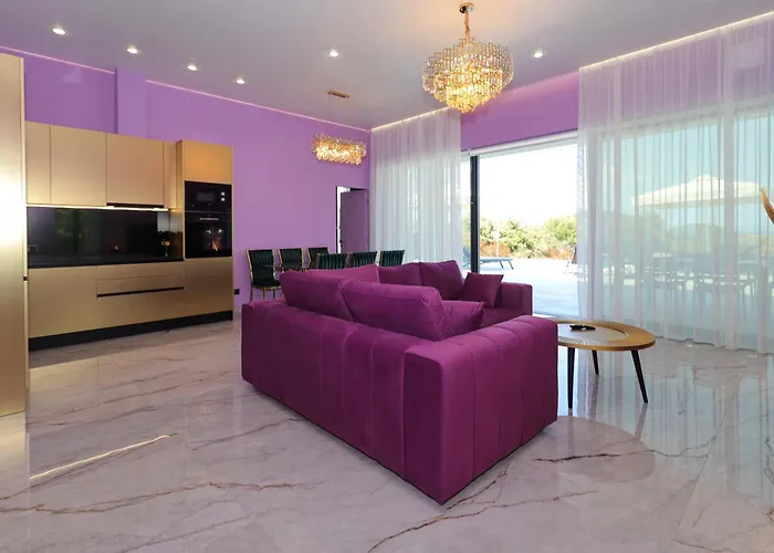 Vila Continent Chanioti