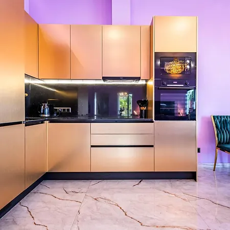 ヴィラ Continent *