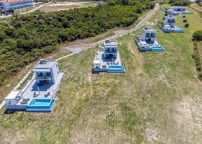 Continent Villa Hanioti