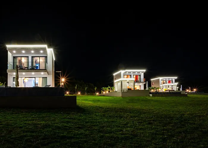 Continent Villa Hanioti